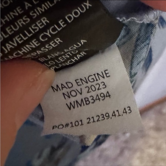 Pokemon Boys Aloha Vacay Short Sleeve Button-Up Shirt | Size Medium - Picture 11 of 11